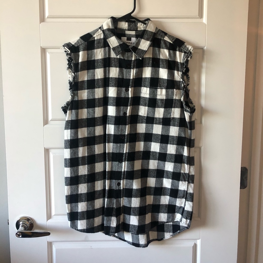 Top Man Checkered Sleeveless Button up